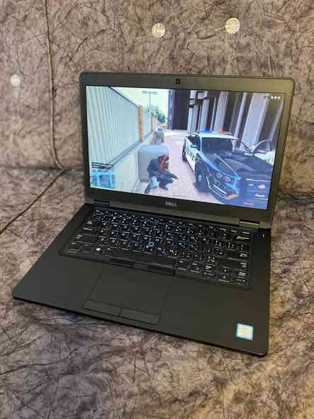 السلام عليكم لابتوب DELL مواصفات راقية جداً استخدام شخصي اخو الجديد للبيع بسعر مناسب 225 ألف 

مشغل عليه كل أنواع الألعاب مثل GTA 5 وببجي وكول اوف ديوتي وباتلفيلد وبيس وغيرهن من الألعاب القوية

ومشغل عليه كل أنواع برامج الهندسة مثل الاوتوكاد والماتلاب والآردوينو وبرامج التصميم مثل الفوتوشوب والاليستريتور وبرامج المونتاج مثل البريمر برو والسوني فيغاس وبرامج الطباعة مثل الادوبي ريدر والاوفيس والوورد والاكسل والبور بوينت وكل تطبيقات مواقع التواصل الإجتماعي وغيرهن من البرامج القوية

مواصفات اللابتوب: 

النظام ويندوز 10 برو 64 بت بأحدث التعريفات والبرامج

المعالج قوي جداً CORE i5 من الجيل السادس بسرعة عالية 2.50 GHz 

الهارد 256GB SSD اسرع واحدث نوع

الرام 8GB سريع جداً نوع DDR4

كارت شاشة انتل 4GB نوع عالي الاداء

حجم الشاشة 14.1" إنش فول HD دقة عالية جداً

الشاشة قابلة للفتح 180° درجة

يحتوي على بلوتوث + وايفاي

يحتوي على كاميرا امامية

يستقبل سيم كارت ورام

كيبورد ضوئي

بطارية ممتازة حوالي 3 ساعات تشغيل مستمر

الجهاز بي كل أنواع المنافذ: 3 منافذ USB ومنفذ LAN ومنفذ HDMI ومنفذ VGA ومنفذ هيدفون

ملحقات اللابتوب شاحنته الأصلية 65 واط والجنطة
للتواصل اكثر عن طريق الاتصال على الرقم أو واتساب 
***********
