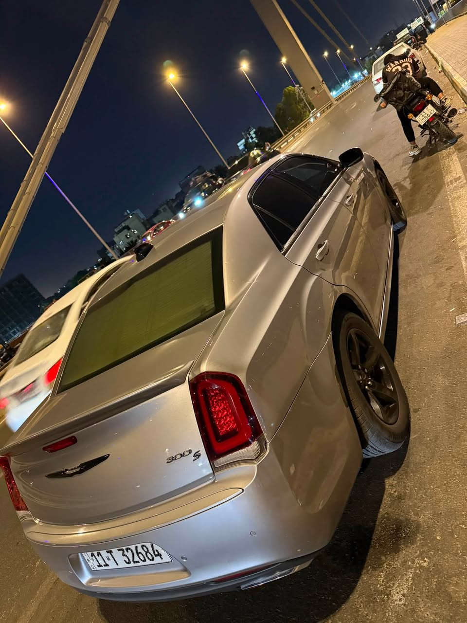 اوباما 300s للبيع
2018مواصفات الـ s معروفه بجم العريض 

 محرك ٦ سلندر  

تو ويل

بانورما

كشنات جلد

حساسات امامي خلي 

نقطه عمياء 

لايت زنون

تشغيل عن بعد 

سستم سماعه بلاد

صدر سياره جديد محرك كير مكفولات 

تبريد خير من الله   

رقم بغداد مصفر غرامات 

تحويل ثاني يوم 

السياره متعوب عليها وحادثها جداً بسيط 

جاملق خلفي وهنا بالعراق صبغت الجاملق الامامي كلير فقط بدون اي ضرر او حادث

ماشيه ١٦٠ الف كيلو وليس ميل 

 

رايدها بـ٢٣٥$ وبيها مجال بسيط 

مكان السياره بغداد الرصافه 

رقم التلفون ***********
