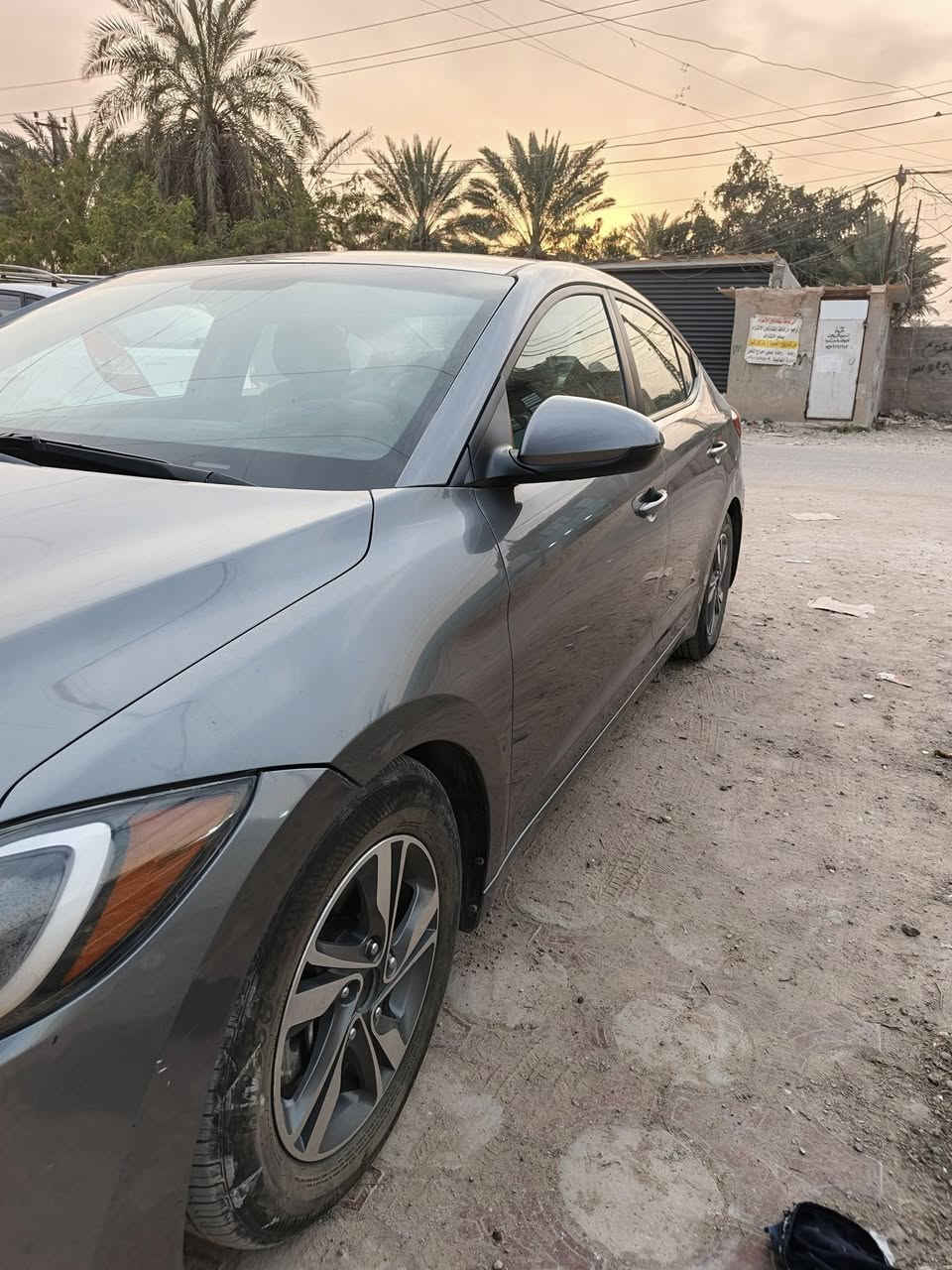 سلام عليكم
النتره(2017) 
وارد أمريكي 
حادثها شخط بين بابين موجوده صوره حادث وبيها سونار بجم كبس بدون دواخل
كير محرك تبريد نضيفات
رقم بغداد مواصفات سياره 3وضعيات قياده سبورت عادي إيكو تحكم ستيرن تحكم مري مواصفات عاديه سياره مضيفه 
مكان بغداد الكرخ 
رقم الهاتف (***********) 
بي وتساب
