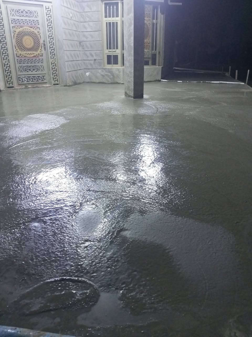 سلام عليكم كادر خباطه صب شغل نضيف واسعار مناسبه سكف ارضيات بيتونات دنك رباط جعب بيجات درج رفت بتلو شغلي بغداد رغمي ***********
