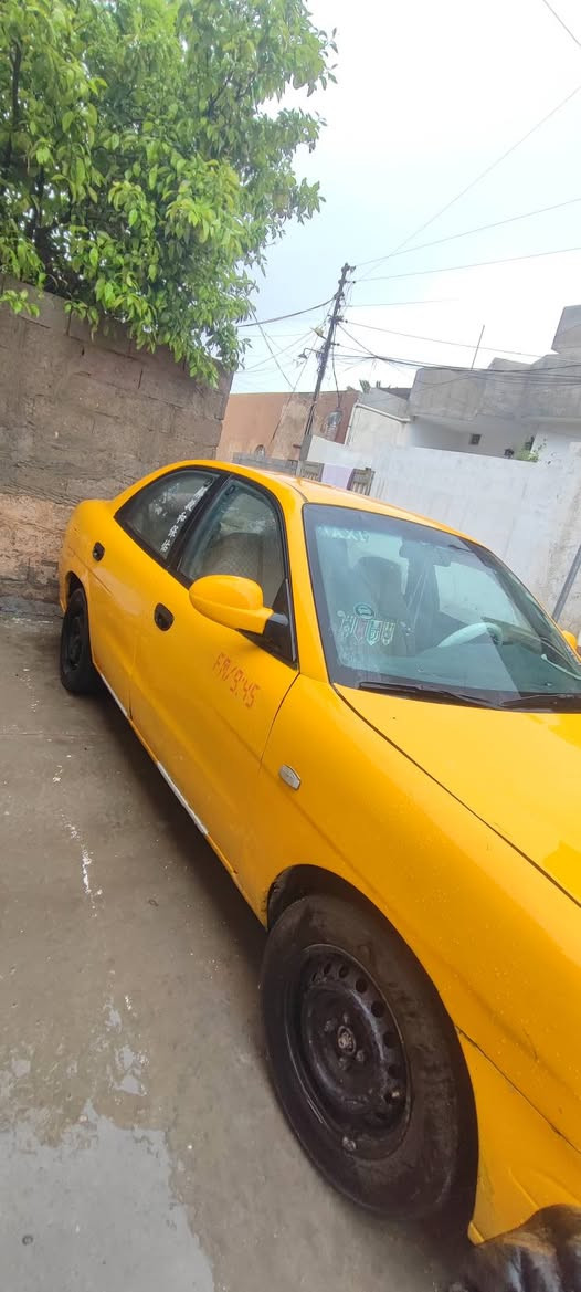 دايو نوبرا 2. موديل 2000 
كير محرك لاصرف ولابخار تبريد تدفئة شرط
طخم تاير جديد صدر امامي خلفي جديد شرط 
دفتر بانزين موجود تريد وكاله تريد تحويل سعر 25 وبيها مجال
***********
