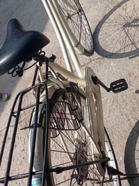 بايسكل للبيع كل شي ما بيه شخطات بالشاملات السعر 110 موديل 13 رقم الهات...