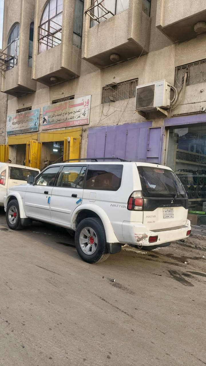 سلام عليكم للبيع متسيبوشي ناتيفيا 2008 خليجي رقم بغداد مكينه بيه تنقيص كل 3000 كيلو اتنقص كلاص وكير جديد  مكفولات فور ويل شغال حداديه وتخم تاير ياباني بيه صبغ جراد وشخوط السياره خير من الله على ايدي  سعره90$بيه
مجال مكان واسط العزيزية
رقم الهاتف *********** 
ماجد أبو سجاد

