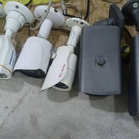 كامرات شغاله العدد 6 شلعه وحده السعر 90 وبيها مجال شي بصيط الاستفسار 0...