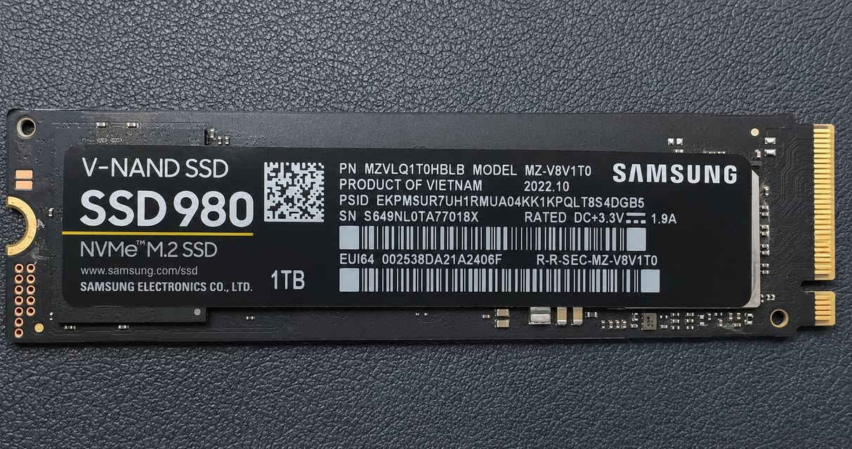 السلام عليكم 
للبيع 

Samsung nvme 980 1T  
الصحة 🔋98% 
السعر/ 200٫000
Samsung Sata QVO 870 1T 
الصحة 🔋98% 
السعر/ 135٫000
Samsung nvme 512GB
الصحة 🔋96% 
السعر/80٫000

رامات لابتوب
Samsung DDR5 5600MHz 16GB 
السعر/ 190٫000 
Samsung DDR5 5600MHz 8GB 
السعر / 95٫000

مكاني كركوك حي حدن مجمع الامل ستي 
توصيل جميع المحافظات 5 الاف 
***********
