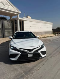 كامري SE Plus • ٢٠٢٣ • ماشي ٥٢٠٠٠