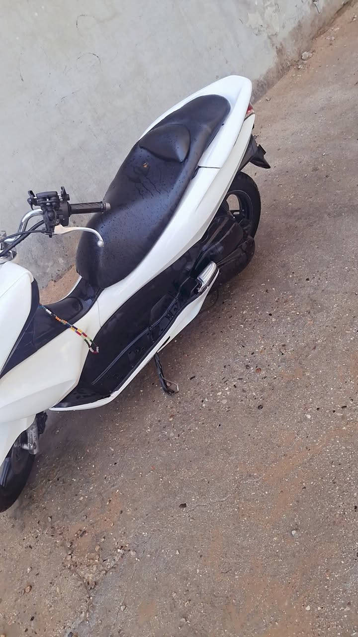 سلام عليكم بيس اكس جيل اولا مكينه ١٢٥  البيع  رقم مبايل ***********   بيه مجال ٨٥٠   اوراق مالته   كلج به ودبلت هم يرادله مكان بغداد كراده
