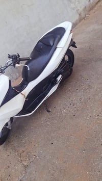 بيس اكس جيل اولا مكينه ١٢٥  البيع  رقم مبايل ٠٧٧٠٥٠٢٩٩٨٣   بيه مجال ٨٥...