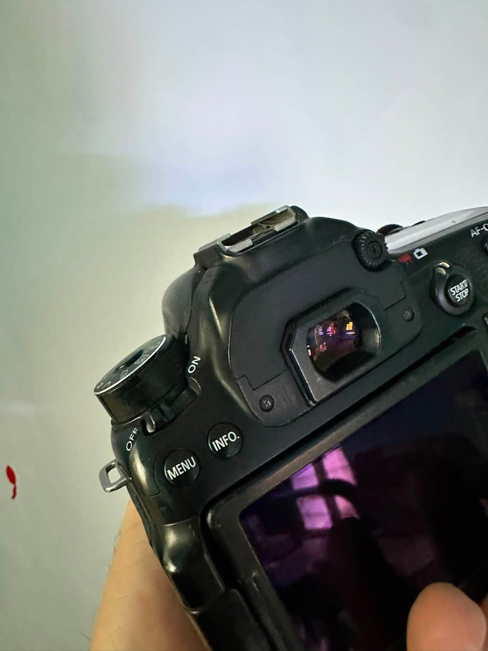 فقط بدي كانون 70D نظافه مثل ما موضح بالصور تواصل ***********
السعر 450 الف
