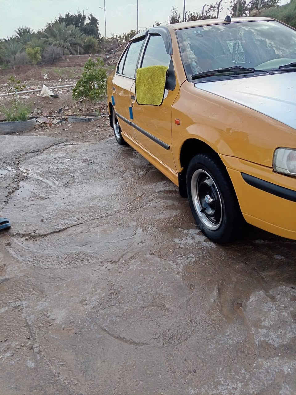 السلام عليكم سمند موديل 2011 مكينه وكير لاتنقص لاتبخر حداديه خير من الله كهربائيات كله شغاله سياره ناعمه ترايهه ناعم رقم واسط انكليزي تحويل مباشر مصفره هيه وغرامات السعر ٣٤ وبيه مجال مكاني كوت مركز مدينه ***********
