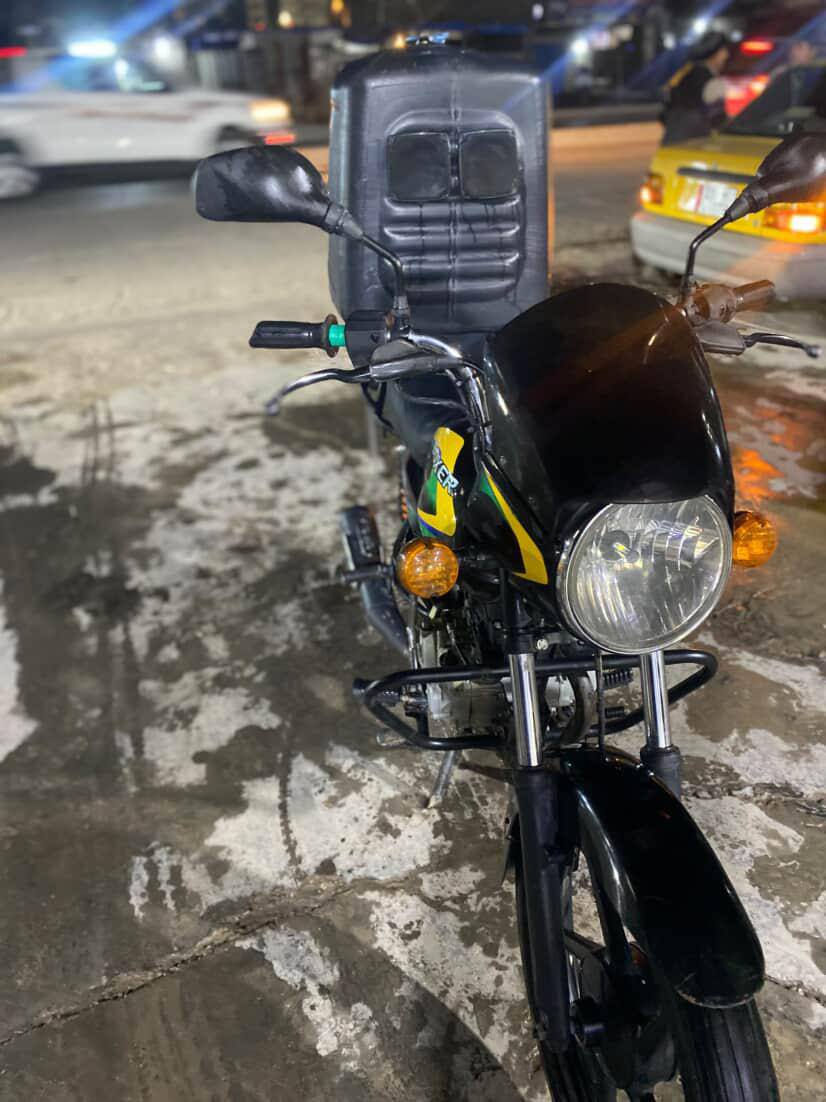 السلام عليكم  بوكسر موديل 23 دراجه نضيفه وما ماشيه هواي (اوراق استنساخ)  مكاني بغداد فلكه حي النصر
***********
