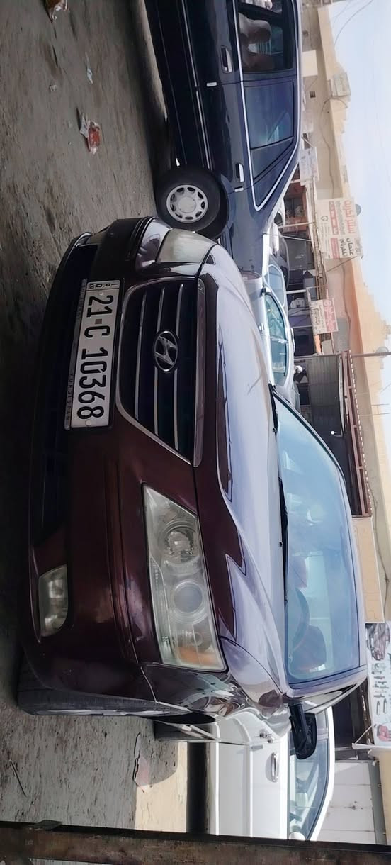 السلام عليكم سوناتا ١٠ وارد أمريكي كلين بيها بارد بل جاملغ الأمامي كير محرك صدر امامي وخلفي  تمام تبريد ثلج تحويل مباشر مكان تكريت عوينات  اتصل ودلل ***********
