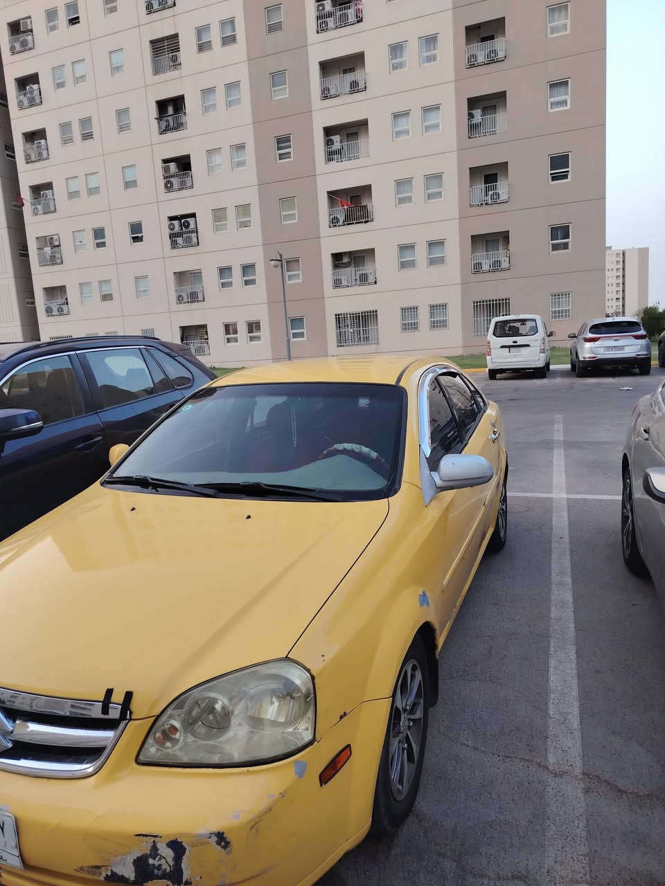 فورنزا تكسي موديل ٢٠٠٨للبيع رقم دولي سنوية باسمي لنهاية ٢٠٣١ محركهة بي كازكيت سيارة ما بيه تبديل فقط طخة بالجاملغ الخلفي مصلحة. السعر ٤٥ ورقة السكن بسماية هاتفي ***********.
