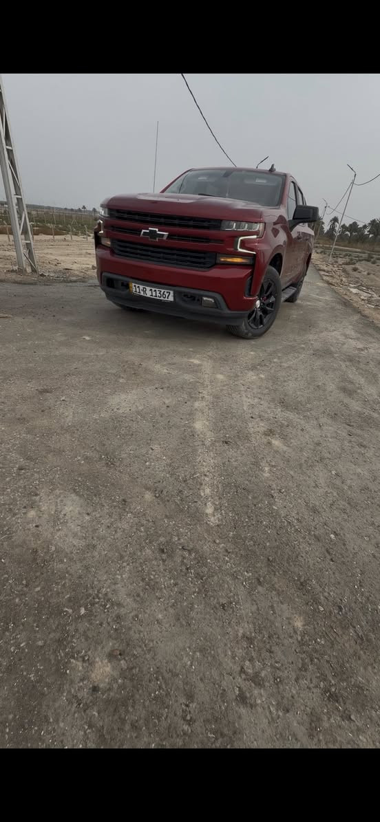 للبيع موديل ٢٢ بدي قصير باب طويل
٤ سلندر تيربو 
صبغ بنيد وجاملغين اماميه يعني ٣ قطع صبغ 
بدون شواصي كل الشواصي سليمه سعر ٢٤٠ وبي مجال 
مكاني حله 
***********
