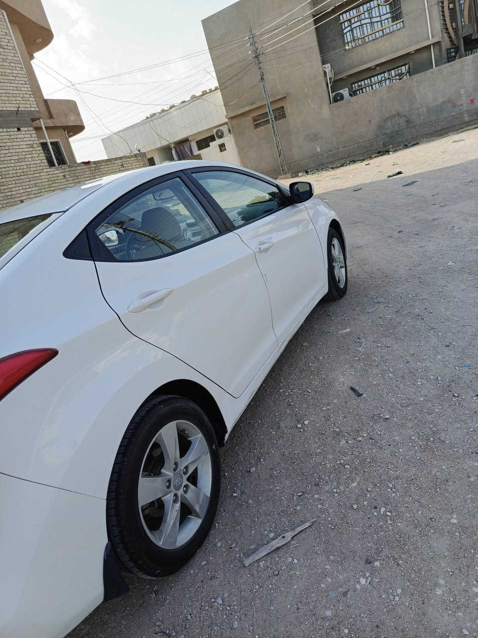 السلام عليكم النترا 2013 خليجي مكفولة من كلشي ماعدى ربع الجاملغ الخلفي وموضح بالسونار والباقي مكفول كير محرك مامفتوح حداديه تبريد ماشيه168km سياره جاهزه من كلشي رقم كربلاء السعر 115 مكاني كربلاء للاستفسار الاتصال على الرقم ***********
