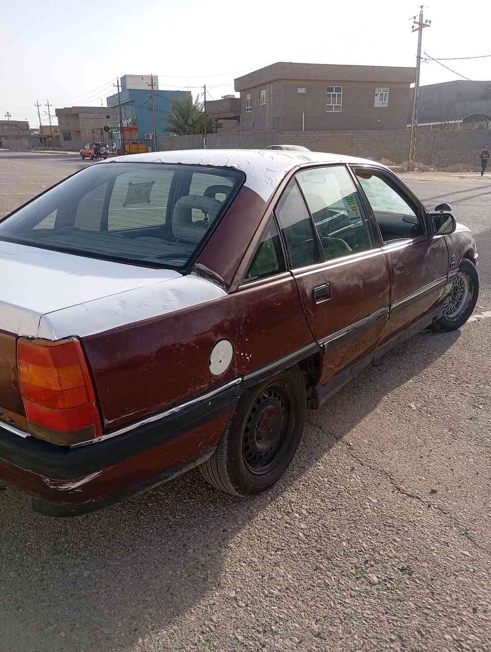 السلام عليكم اوبل اوميكا
موديل91

محرك 26
تبريد بلادي بس نقص راديتر

رقم انبار 

سنويه عضم صاقطه صار شهرين 

السعر 22وبيها مجال الاتصال***********
