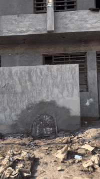 اعلان رقم (13)………..📣📣  دار للبيع  في #_طالب العلي   🔴 مساحة 100  واجهة...