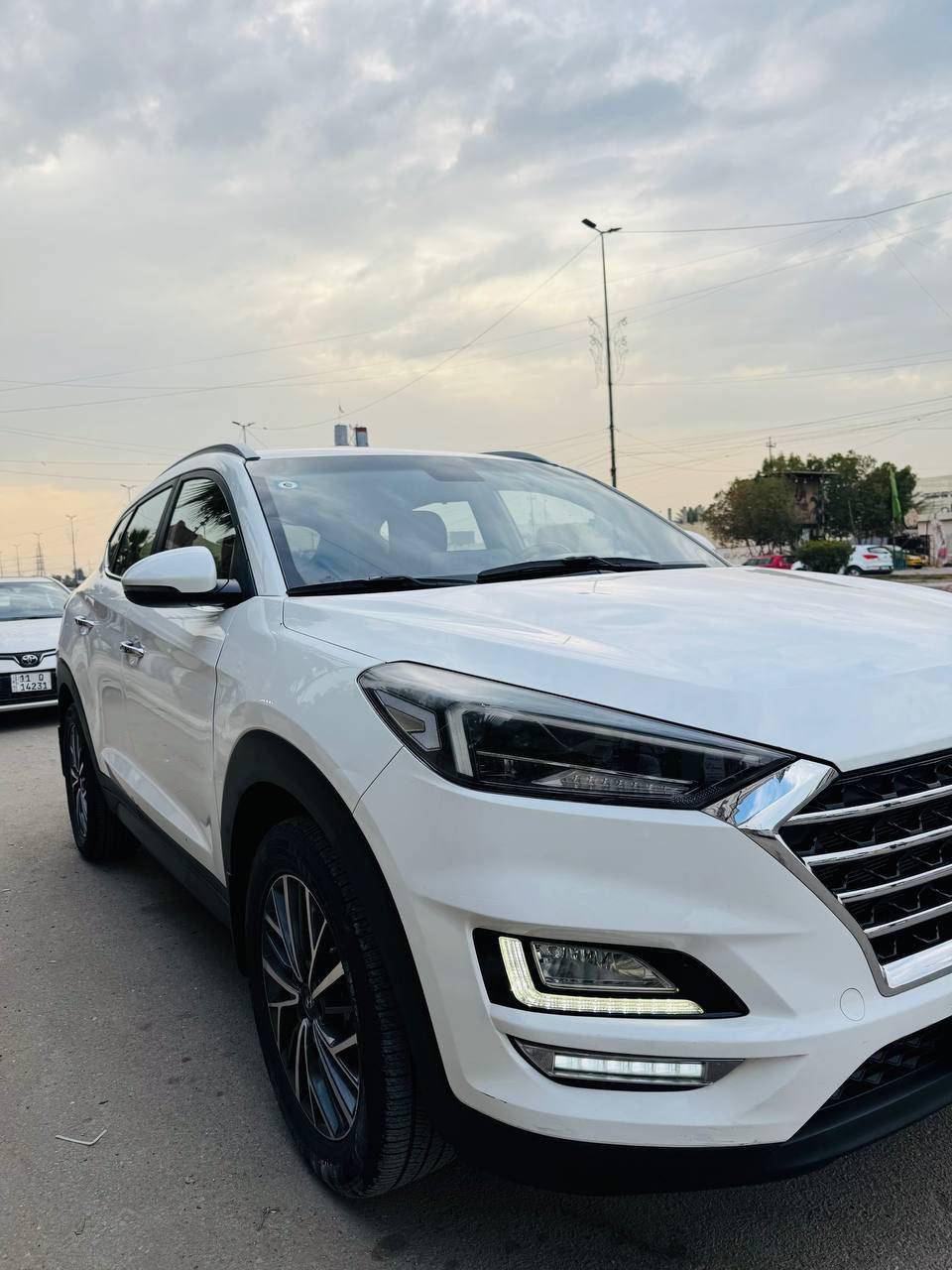 السلام عليكم توسان 2020 خليجي فول عدا البانوراما رقم بغداد بأسمي ماشيه 90
كفاله عامه من الضربه والصبغ والتبديل 
مكينه كير ع وضع الشركه تخم تاير جديد
بصمه لايت 5 عدسات 
كشنات جلد لونين + 2 كهرباء
شاشه كامره حساس تبريد قطعتين
بغداد زيونه للاستفسار   ‭ ***********
