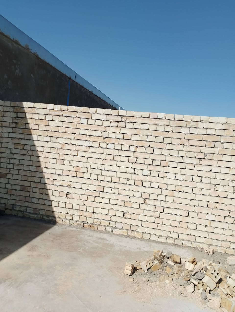 خلفه بناء متفرق حالين شغل درجة أولى والتزام ***********
