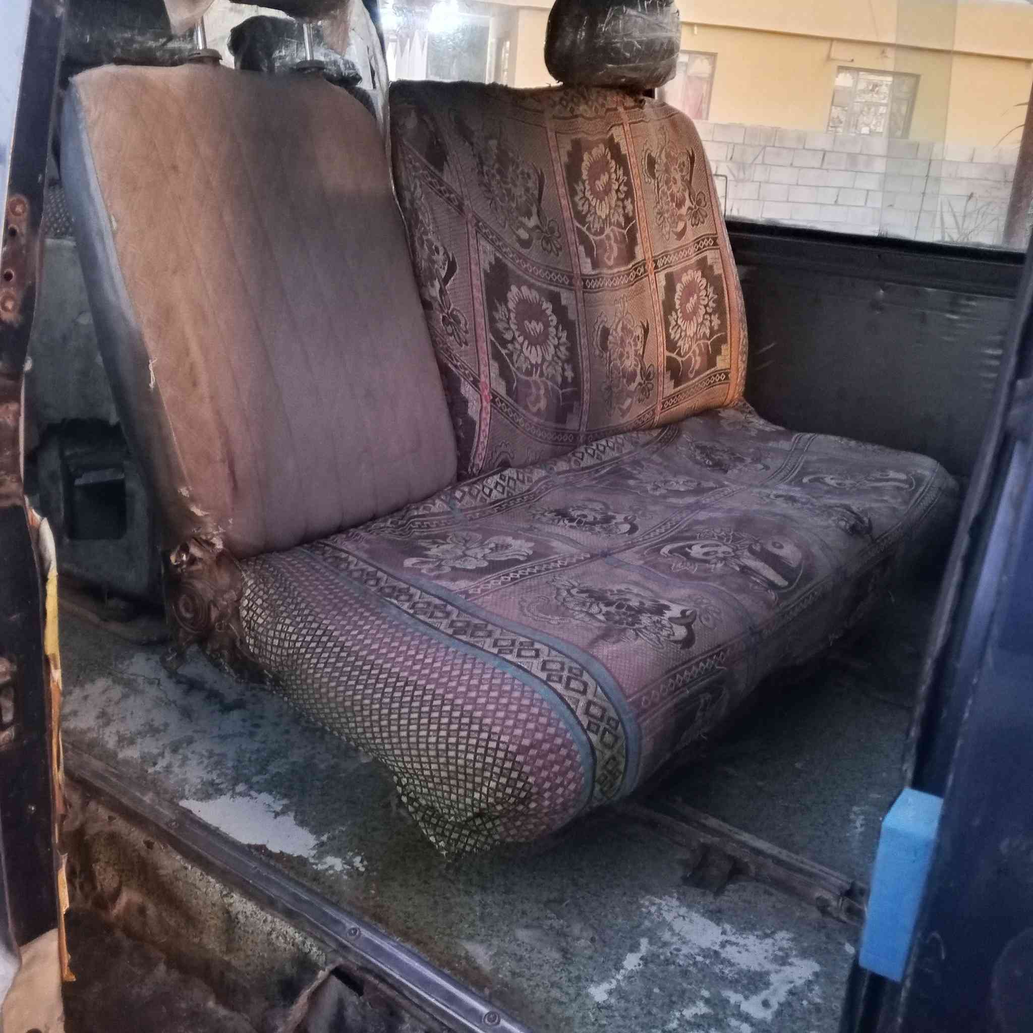 السلام عليكم سياره بستم موديل 93 باسمي السنويه بعدها ما ساقطه مشروع وطني رقم بغداد ***********
