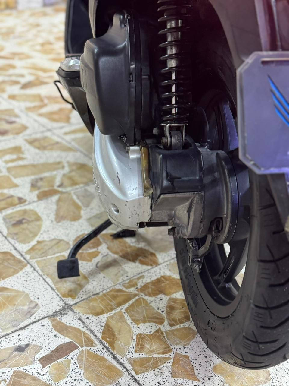 دراجه pcxجيل الاول دراجة مال رمبه مديل ١٦ حجم مكينه 150ياباني الاصلي دراجه جديده مال جناي 
 ياباني الاصلي دراجه كامله  ستان كهربائي حساس ازدحام حرف Aدراجه جديده مكينه لوك حساس زدحام شلعه معدل خير من الله دراجه تتعب تكول جديده مال جناي المكان بغداد الكرخ دراجة مكفوله اي نقص مابيه السعرمليون و350الف الاتصال على الرقم ***********
