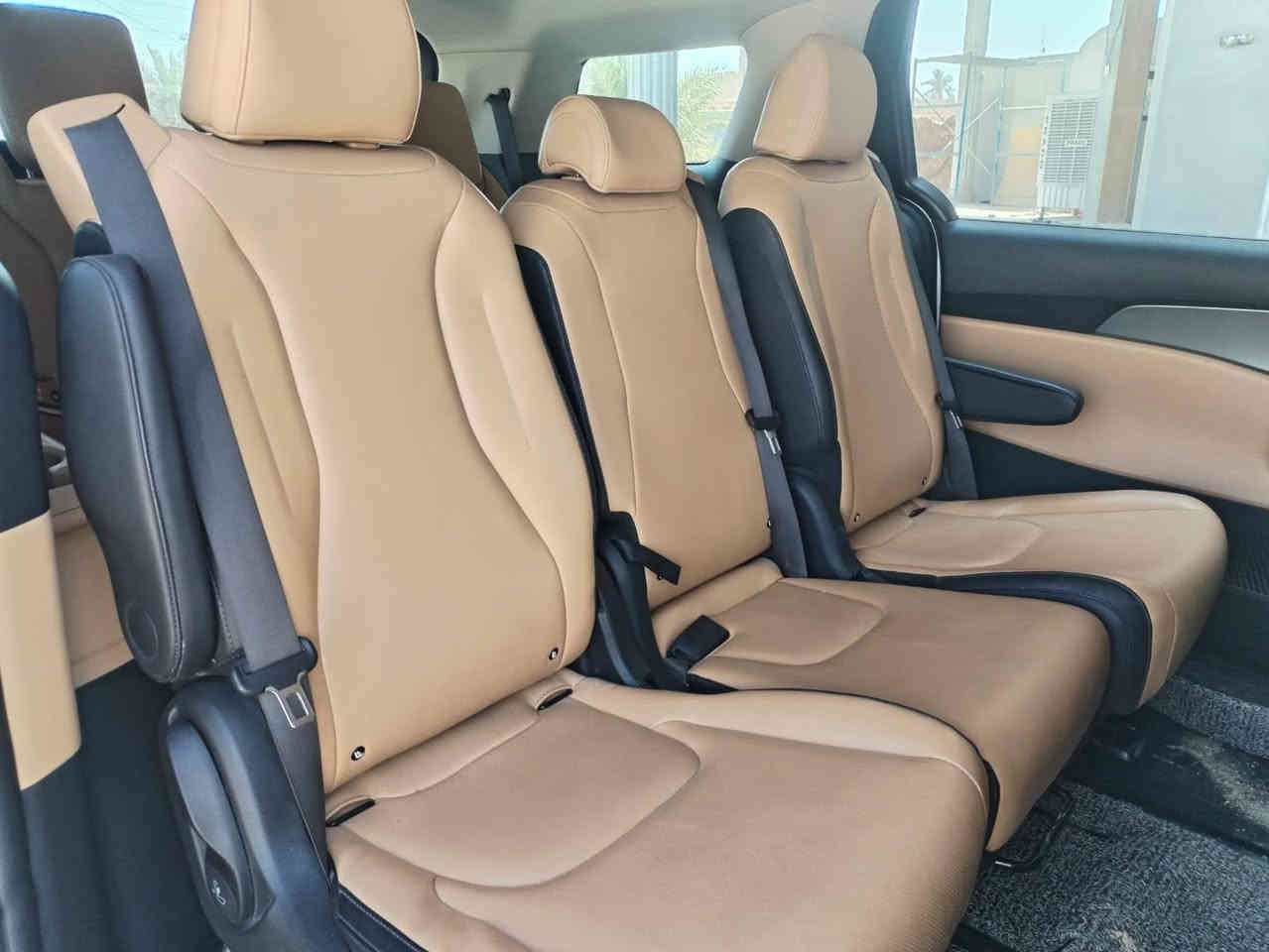 السلام عليكم كرنفال ٢٠٢٣ اجره جديده السياره ما مشتغله بخط السعر ٢٧٥ بيه مجال قليل السياره وارد امريكي حادثه كلش بسيط الاستفسار اتصل على هذا ***********
