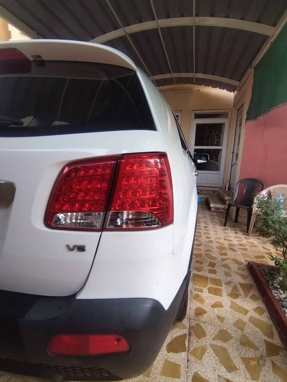 سورينتو ٢٠١٢ فول بصمة بانوراما بدون صبغ ماشية ٢٠٣ محرك غير مفتوح رقم نينوى جديد كوبون بانزين تحكمات استيرن كشن كهرب شرط التحويل داخل جلد وصاج ٣ قطع تبريد طخم تايرات جديد باتري جديد رقم نينوى بداية صوت راجز صباحا فقط المعلومات الاتصال *********** موصل, نينوى
