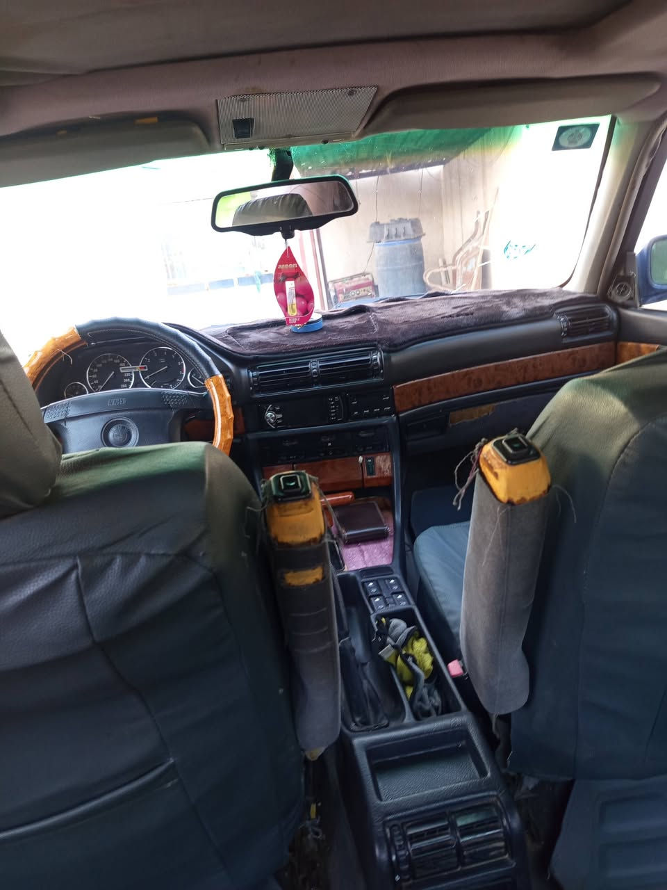 بيئم 730 مسكر 8 سلندر موديل 93 رقم بغداد بسمي مكينه بيه صوت كير تبريد تخم تاير جديد حداديه فول السعر 50 رقم الهاتف *********** مكان بابل الطليعه
