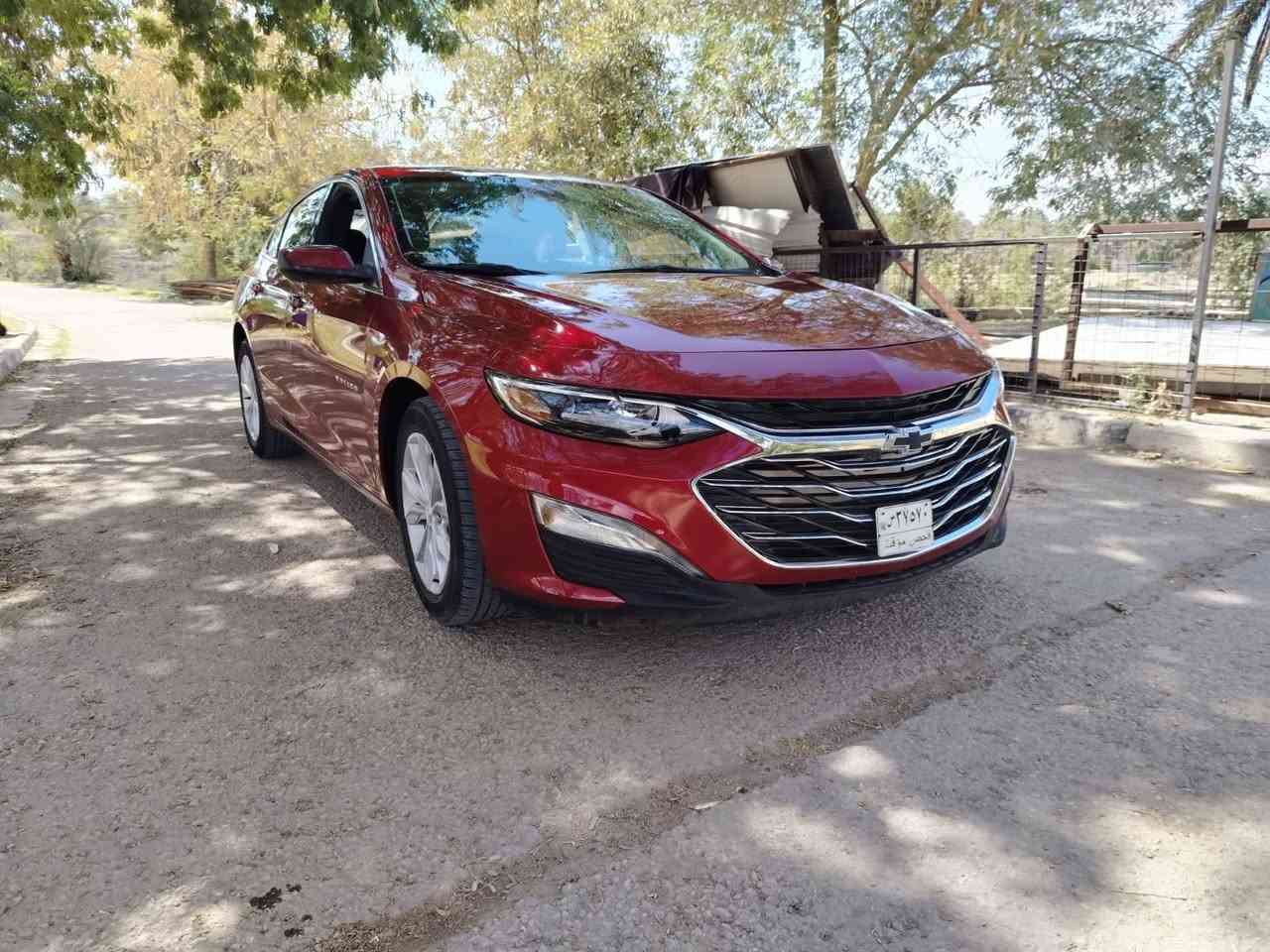 السلام عليكم
* للبيع ماليبو 2025 احمر 
* الفئه LT السيارة جديدة ونظيفة ماشية ٥٩ الف كيلو 
^المواصفات :

داخل مخمل اسود 
* شاشه + كاميرا دواره 
* نظام ECO + نظام auto stop
* لايتات عادي مع كشافات دعاميه LED
* بصمه ابواب مع بصمه جنطه مع تشغيل عن بعد
*تحكم فول كهرباء لكرسي السائق 
*سستم صوت وتبريد قطعتين 
* تحكم ستيرن جهتين بلوتوث وحاكيه وكروس سرعه 
شاشه كبيره نظام واي فاي ونظام خرائط وتحديد مسار
* نظام ABS مانع انزلاق 
* حساسات خلفية
* السيارة شهداء بابل
* ضررها  جاملغ يمنه وبنيد بدون دواخل
 السعر 125
للاستفسار    *********** 
***********
  ومكان السيارة بابل مسيب سده الهنديه
