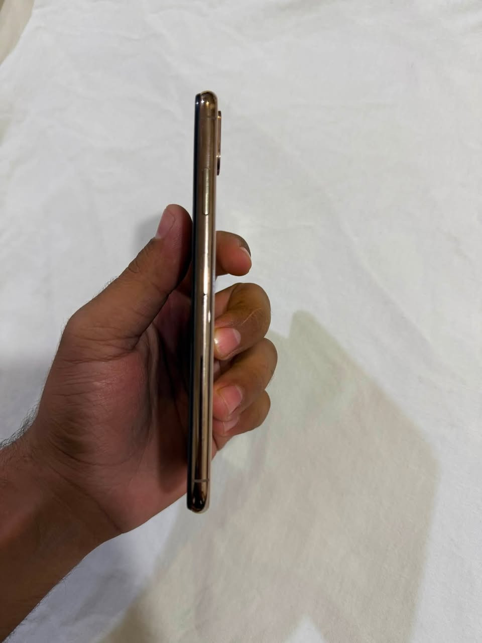للبيع اكس ماكس
⭕️ذاكره 512 ⭕️دبل سيمكارت 

جهاز نضيف وشغال بس الشاشه تعبانه 

سعره 170 الف 

مكاني بغداد الشعب
