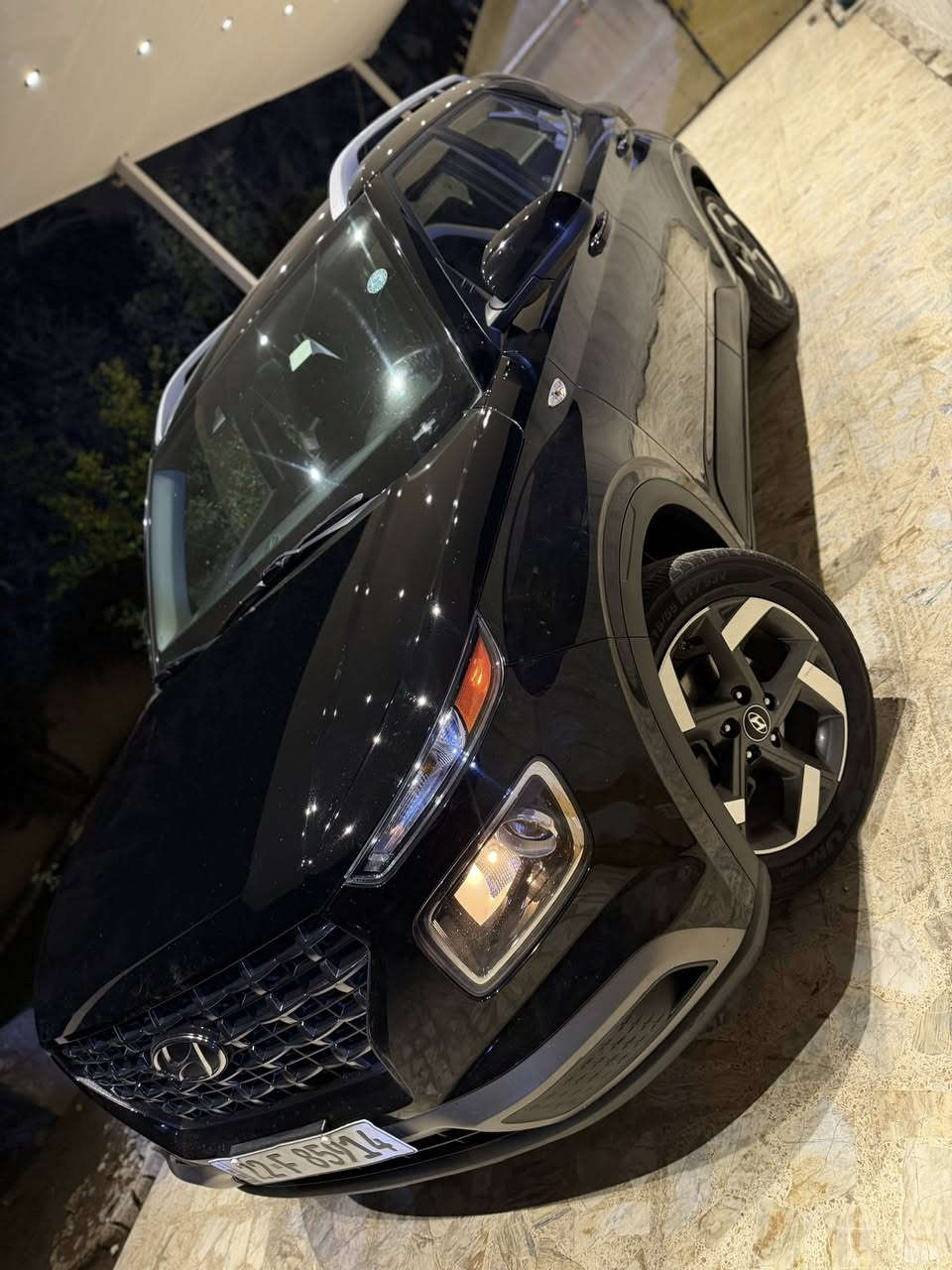 هيونداي فينو 2021 امريكي
حادث بسيط داير الجاملغ الخلفي وربع الباب الخلفي مصلح على كدة +كلير الجنطة اجتي من امريكا باقي السيارة كفالة 
مواصفاتها 
شاشة كبيرة 
ردار امامي خلفي 
تحديد مسار 
نقط عمياء 
درايف مود 
كامرة دوارة 
باقي المواصفات معروفة 
السيارة جديدة وحلوة بدون اي نقص 
كير مكينة صدر تبريد كلة جديد 
ماشية 60 الف رقم أربيل الجديد وكالة تحويل حاظر 
السعر 118 ورقة وبيها مجال بسيط 
مكان السيارة بغداد 
***********
