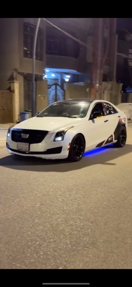 كاديلاك ats 2016 السياره السعر 115 وبيها مجال مكاني بصره للبيع او مراوس ***********
