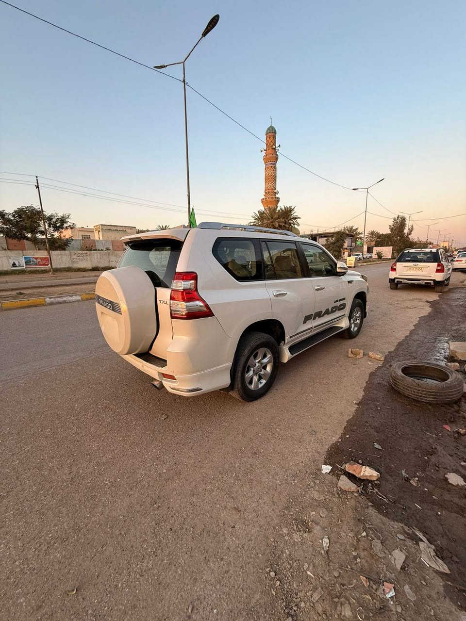 تويوتا برادو للبيع  2010 محدثة 2017
سيارة بدون ضرر أو صبغ 
رقم صاحب السيارة ***********
