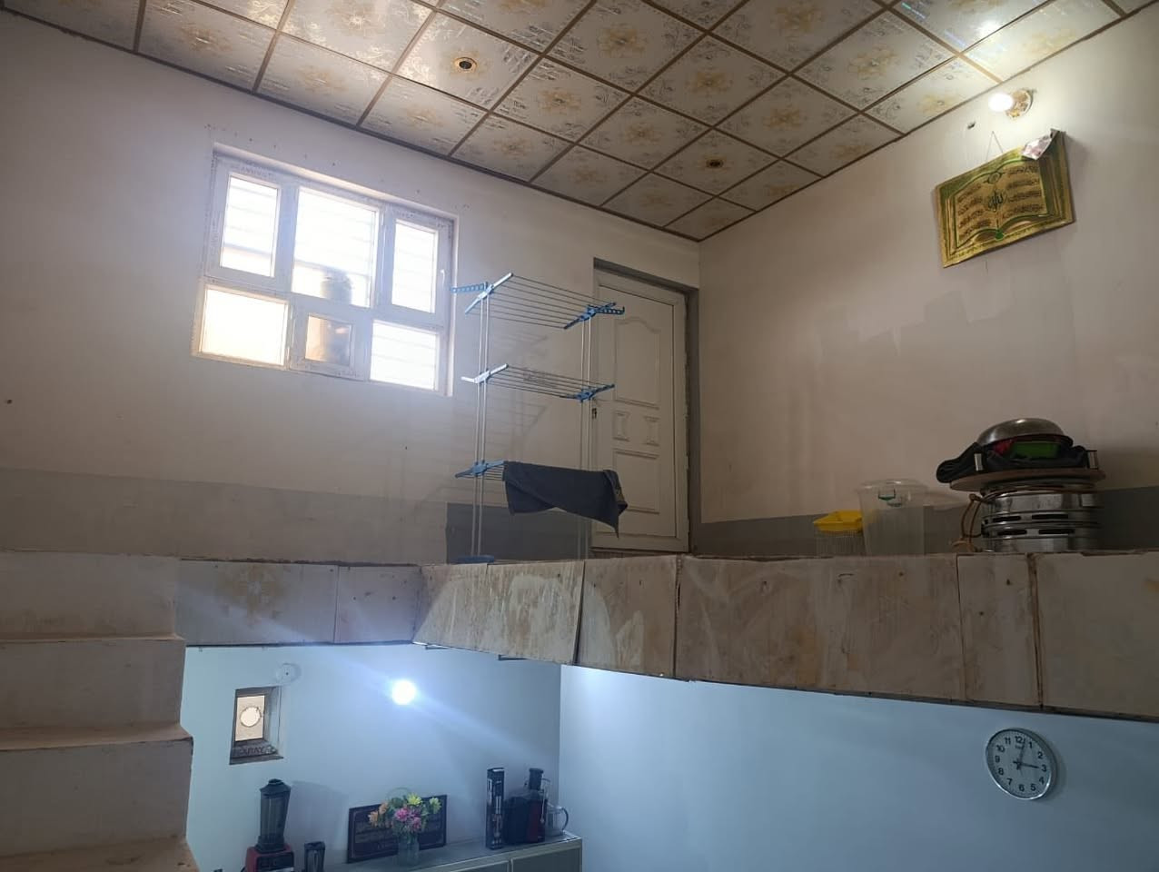 🏘🏘بيت للبيع ديالى خانقين / بختياري شارع العصائب مساحة 100 متر فرع صب 
طابق وربع 
طابق الاول 
1 غرفة نوم واستقبال وصالة داخلية ومطبخ ومجمع صحيات 
طابق الثاني 
1 غرفة نوم 

السعر / 25 مليون بي مجال 

للأستفسار اكثر اتصال بالارقام فقط 
***********
***********
مكتب فريا موفق للعقار
