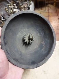 مساكم الله بالخير والبركه 🇮🇶🕊️🇮🇶 طاسه خلاص شغل قديم جدااا منقوشه بلكام...