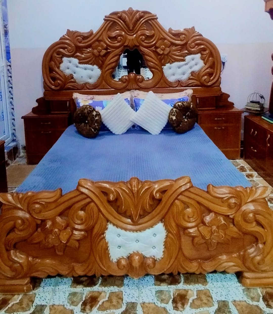 غرفة نوم خشب ثقيل 
السعر 
2 مليون 
للاستفسار الاتصال 
***********
