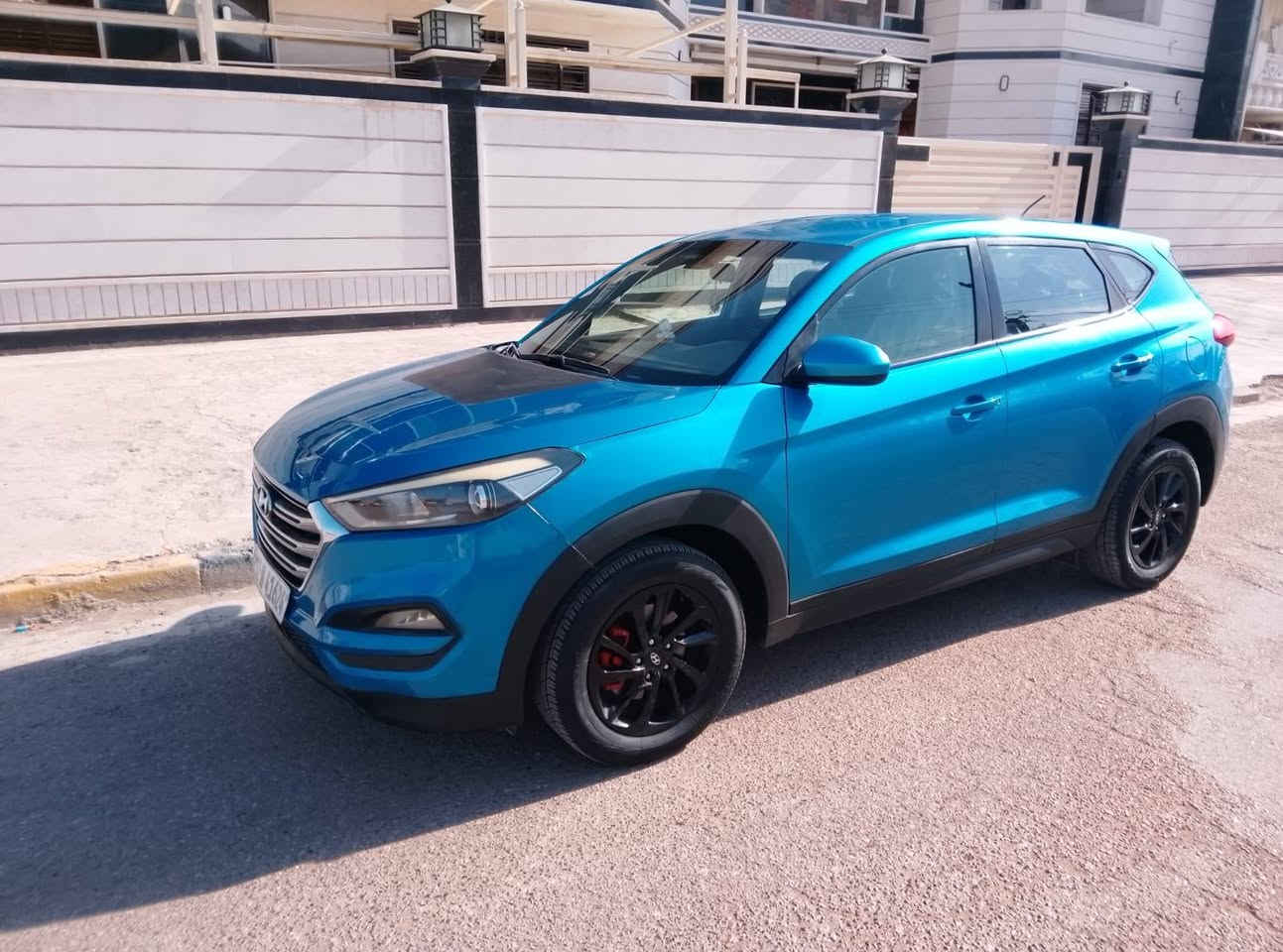 السلام عليكم توسان موديل 2018 وارد امريكي صور الحادث مرفوقه حجم المحرك 2400 السيارة جاهزة اينقص مابيهة السيارة بيهة صبغ البنيد فقط سعر السيارة 133 وبيهه مجال مكان السيارة بغداد البلديات رقم الهاتف ***********
