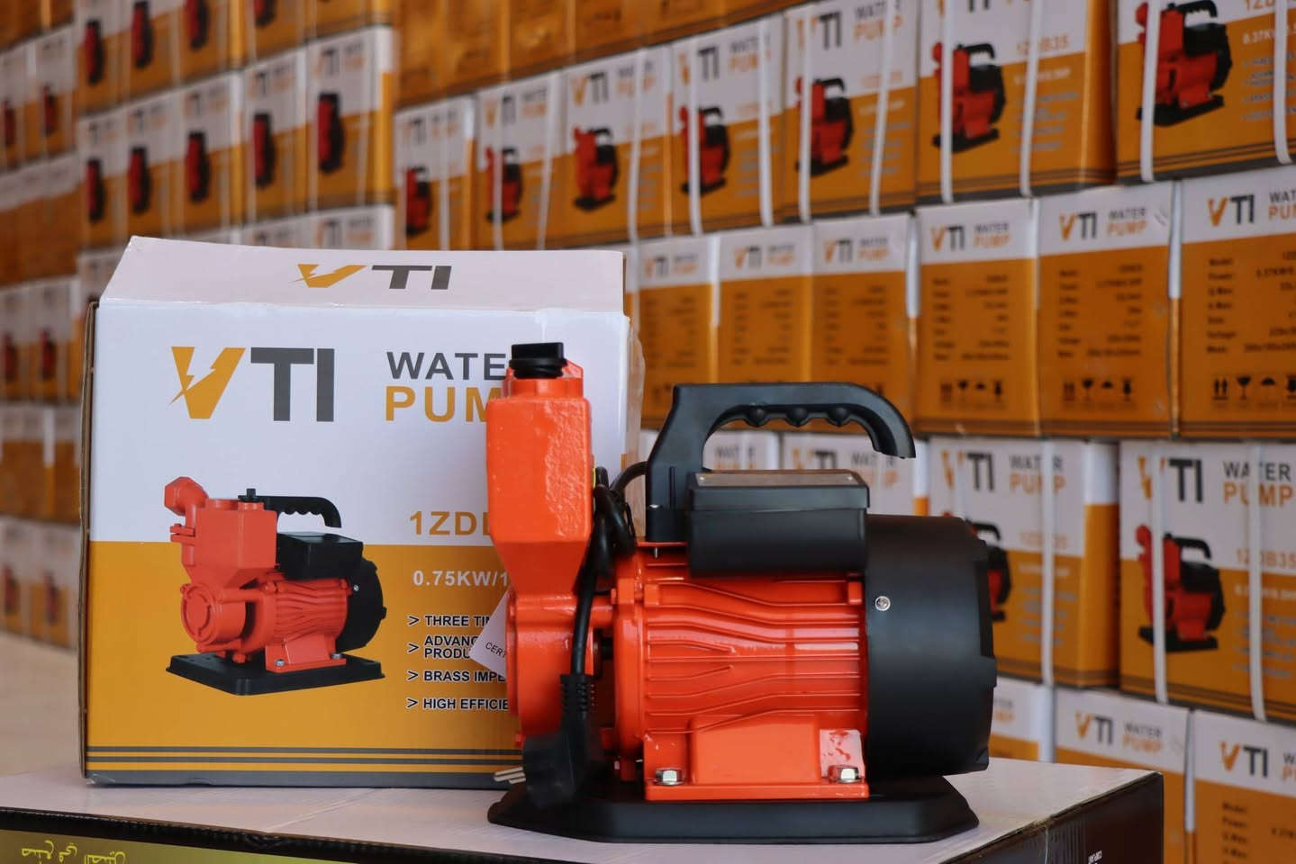 أريدو مودرن — عنوان الجودة والثقة
يوفر لكم ماطور ماء VTI الأصلي بأداء قوي واعتمادية عالية 💧⚡
ملف نحاس 100% لقوة أكبر وعمر أطول
ضخ قوي يصعد عدة طوابق بثبات وكفاءة
أمان عالي وشغل مستمر يناسب البيت والمحلات والمشاريع
ضمان مضمون وجودة أصلية ✅
أسعار منافسة وتجهيز مستمر بأفضل المواصفات 🔥
زورونا في اريدو مودرن 
📍العنوان ذي قار حي اريدو شارع مستشفى 🏥 القلب ❤️ 
الاستفسار ***********
