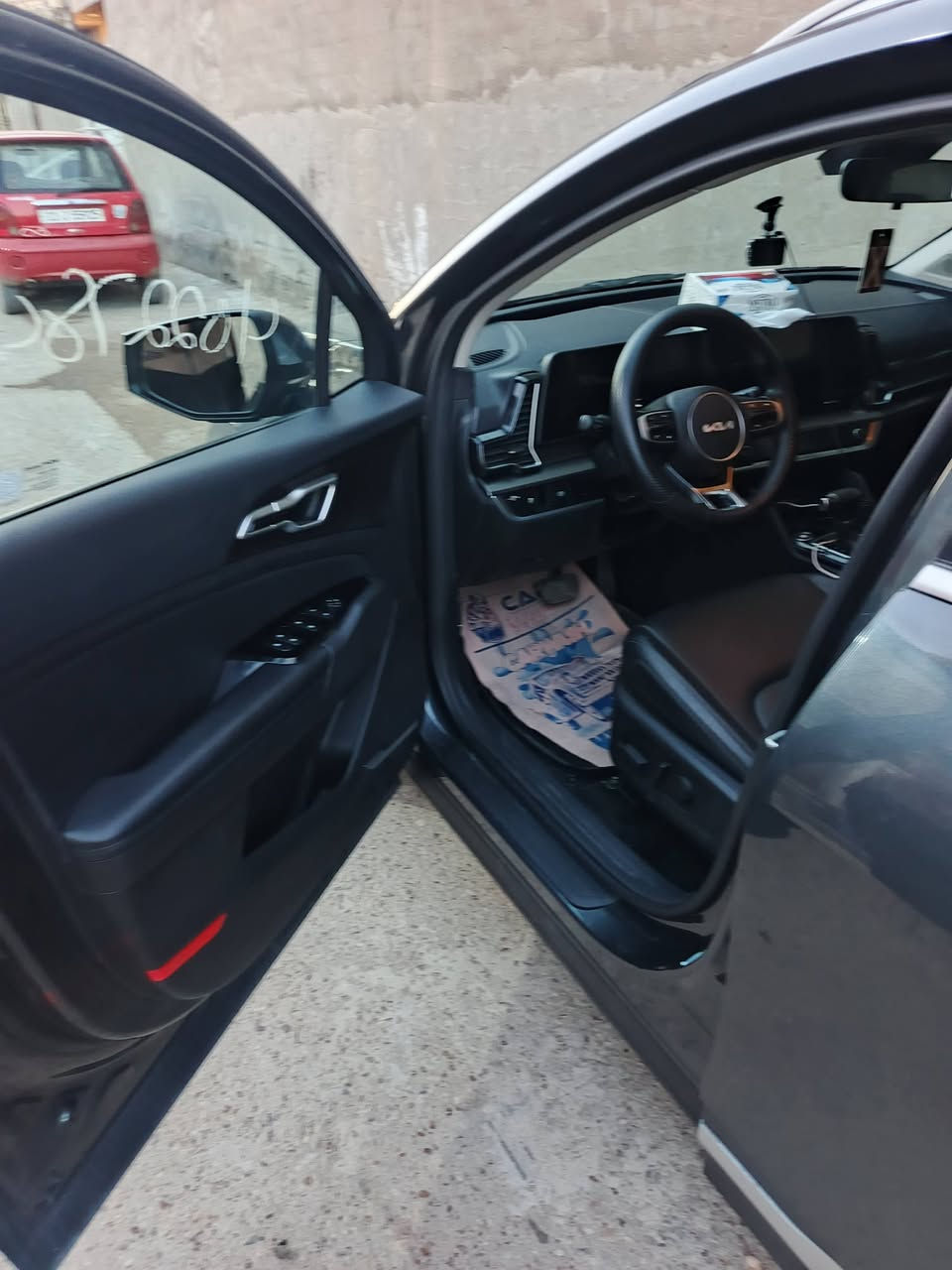 لبيع سبورتج وارد امريكي ٢٠٢٣ السعر ٢١٠ مكاني بغداد ***********
