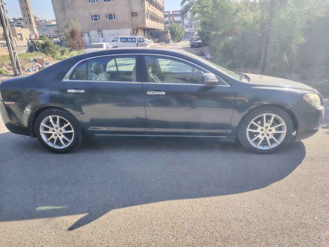 السلام عليكم اخوان للبيع ماليبو 2011 خليجي ..مكفوله عدا الباب الخلفي طخه بسيطه ومصلحه ..بيهه منظومة غاز ..مواصفاتهه سلايت .كشنات كهرباء .تشغيل عن بعد..ادامه كامله تأثيرات جدد وتبريدهه ثلج ..مكانهه بغداد حي الجامعة ..تحويل مباشر ..السعر 88 وبين مجال إن شاء الله
للاتصال .***********
