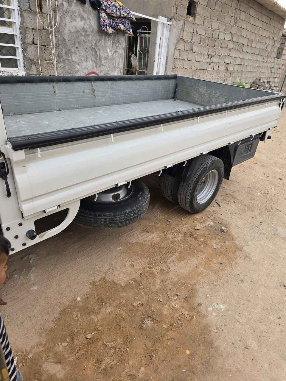 سلام عليكم كيه فحل مسكر اللبيع موديل ٢٣ كفاله  عامه رقم انكليزي  بابل رايده ب٢١٥ سياره مواصفات فول وربع تبريد  كشنات رقم الموبايل: ***********
