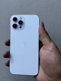 آيفون ١٢ برو ماكس • ٢٥٦ • بطارية ٧٩