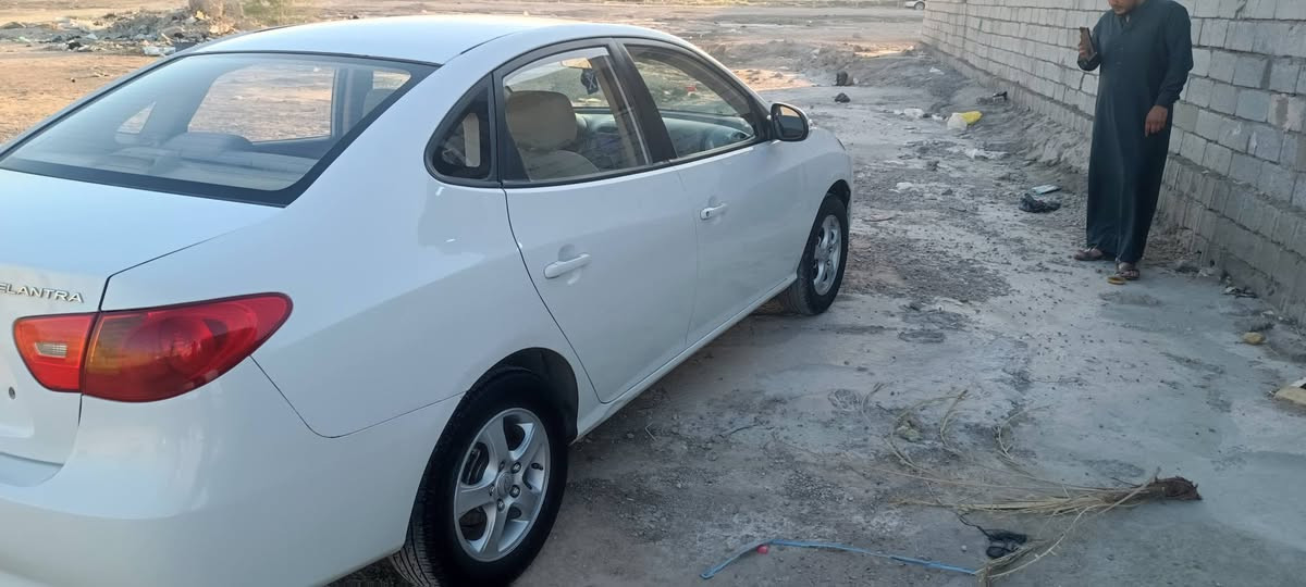 سلام عليكم النتره موديل 11 خليجي رقم اربيل دولي الجديد سنويه ل 30 السياره مكفوله فقط الي موضح ب السونار مكينه 1600دكشن عالي المكينه  وكير مكفولات حداديه جديده اليوم شادها تخم تاير جديد تبريد ثلج السياره جاهزه
السعر 117 وبيها مجال 
مكاني نجف ***********
