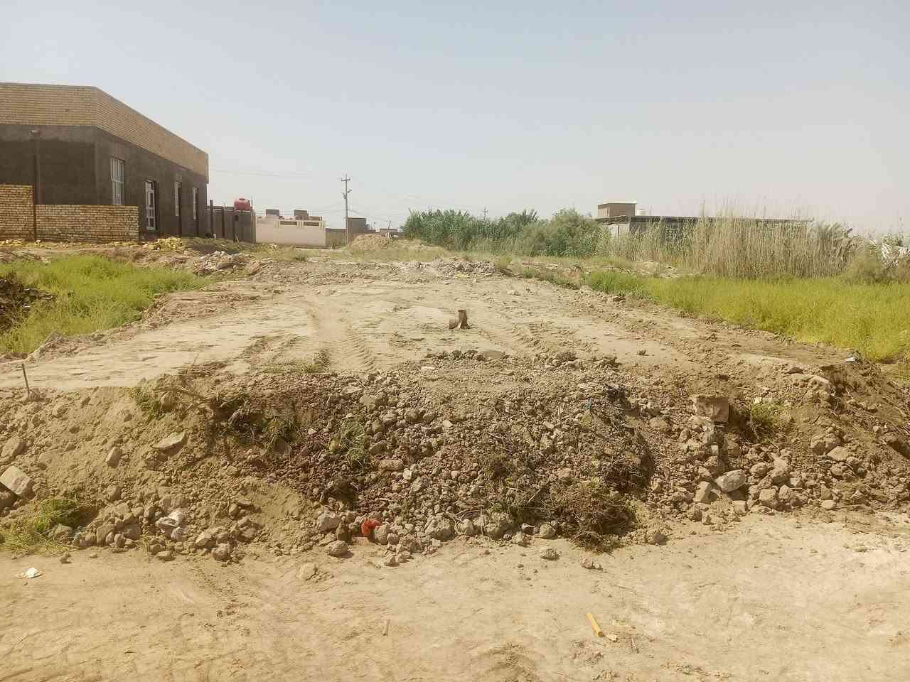 عرصه 150مقابل مضيف الناب حيدر طارق شمخي وجه675ونزال 22مدفونه موضع بصوره سعر 14وبيه مجال للطيبن *********** بي واتساب
