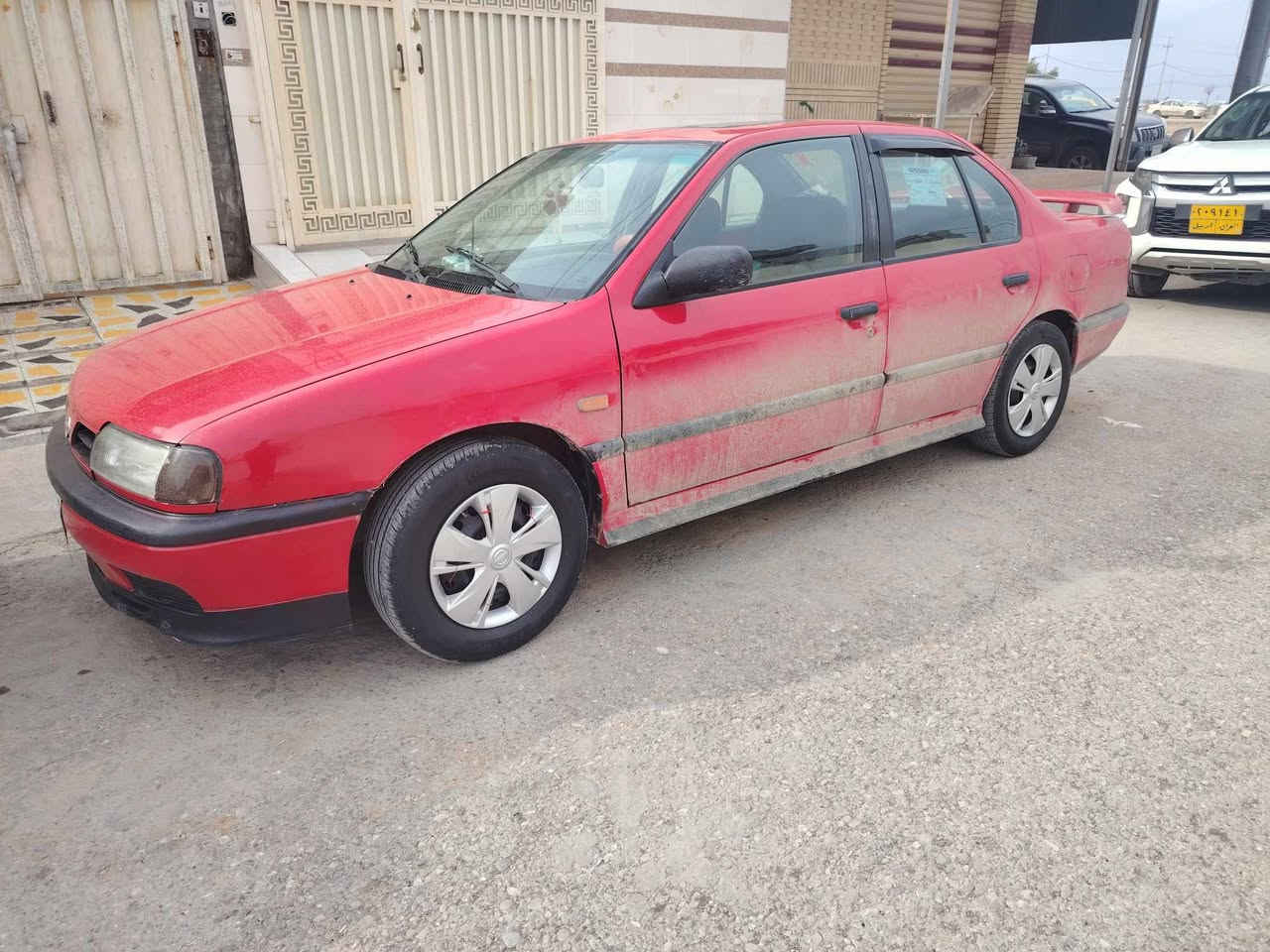 نيسان برايمره مويل 94 سنويه ساقطه وعليه غرامه 3 ورقات ينزلن من السعر 
كير محرك شرط صدر شرط  بلميه مصبوغه جماليه باقي التفاصيل اتصل ***********
