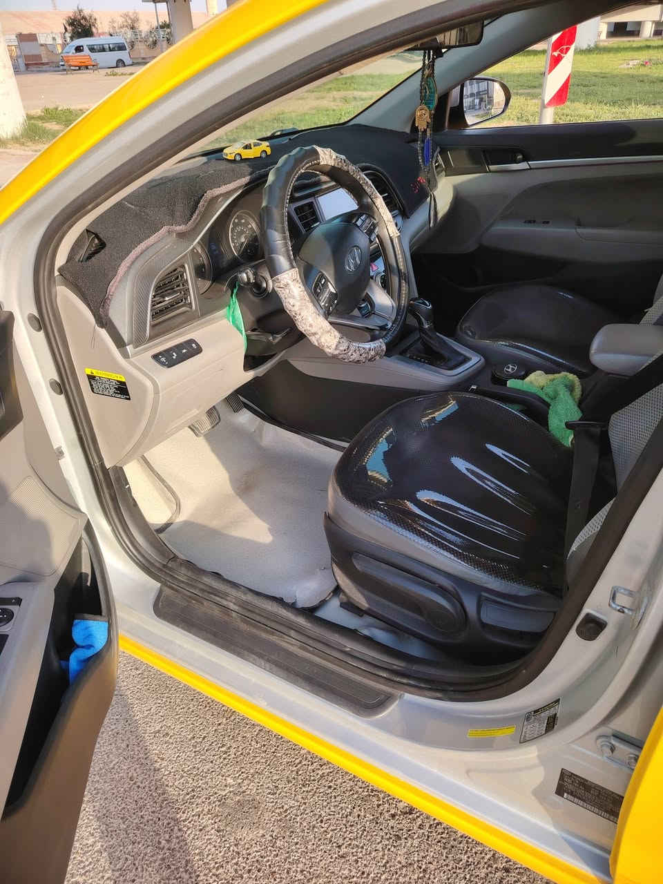 سلام عليكم إلنترا 2019 كيرها اي تي حادثها بالمنشور ارباك دركة فقط ماشيه 114 وقابل للزيادة رقمها واسط انكليزي تحويل ثاني يوم باسمي  مكانها الكوت  الاستفسار ***********
