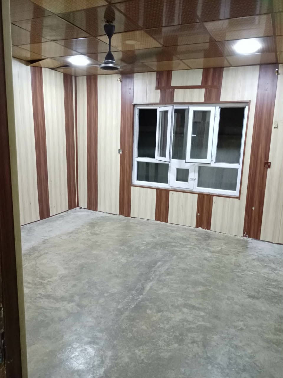 سلام عليكم دار للبيع 200متر كركوك سايدين أبو وليد قرب مدرسة الاشداء لتفاصيل اتصل على رقم ***********
