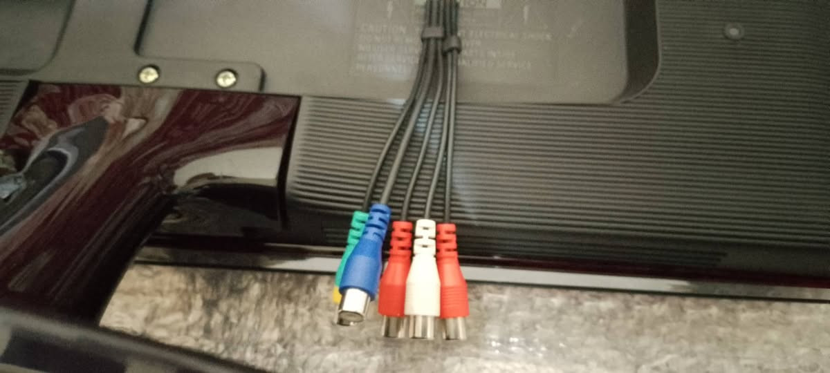 سلام عليكم أخوان بلازمه سامسونك أصلي نضافه فول اخت الجديده صورتها لايوعلا عليها كلش واضحه والوانها تخبل LED حته ريمونده الاصلي موجود تفيد للاجهزه الحديثه والريترو بيها جميع المنافذ أجدي كومبونت ايفي أراف حته مال حاسبه بيها السعر 90 ألف


**إذا كنت صاحب هذا الإعلان وتريد حذفه لأي سبب، رجاءا أرسل رسالة إلى الدعم الفني**