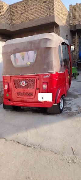 سلام عليكم تكتك للبيع٢٢شهر ثالث رقم وسنويه نكليزي مبدل زنجيل فقط مكانه حله وشراي يتصل 
***********
