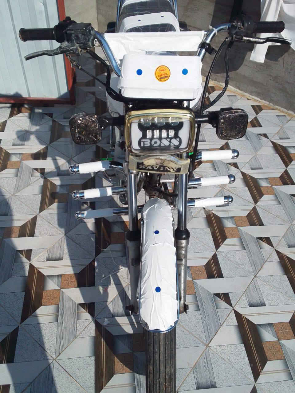 السلام عليكم 
للبيع ايراني موديل 2021 جديد ومرتب ماناقصه شي محرك بلادي كهربائيات شغاله.  مكان دراجه رمادي جويبه السعر 425 وبيها مجال اتصل عل رقم خاص مقفول ***********
